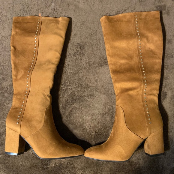 Brown Boots High to the knee with a inside zipper - Picture 4 of 7